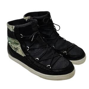 Vintage Black Moon Lace Up Winter Boot Size 9.5